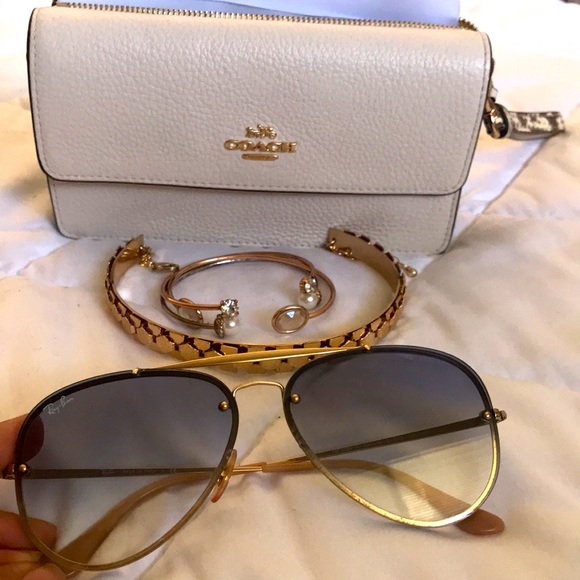 Navy Blue Floral print long sleeve romper. - Picture 5 of 5